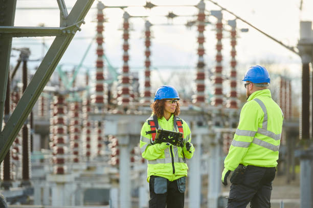Best Circuit Breaker Repair  in Oak Harbor, WA